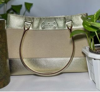 (Category: ) located in . Submitted by 2ndfit.fashion (Listing ID 1194994821, Image 1). Description: .