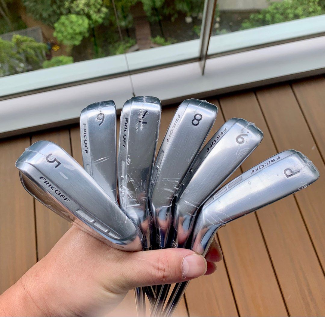 Yamaha UD 2 2021/2022 Reg Graphite irons. 6 pieces (5-P). Brand new ...