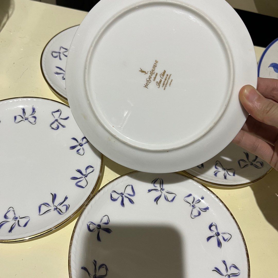 YSL Blue Ribbon cake Plate set (Category: Dinnerware & Cutlery) located in Quezon City. Submitted by kb0030 (Listing ID 1194968735, Image 2). Description: Set of FIVE PCS WITH GOLD RUBS NO CHIPS As is on photos :) .