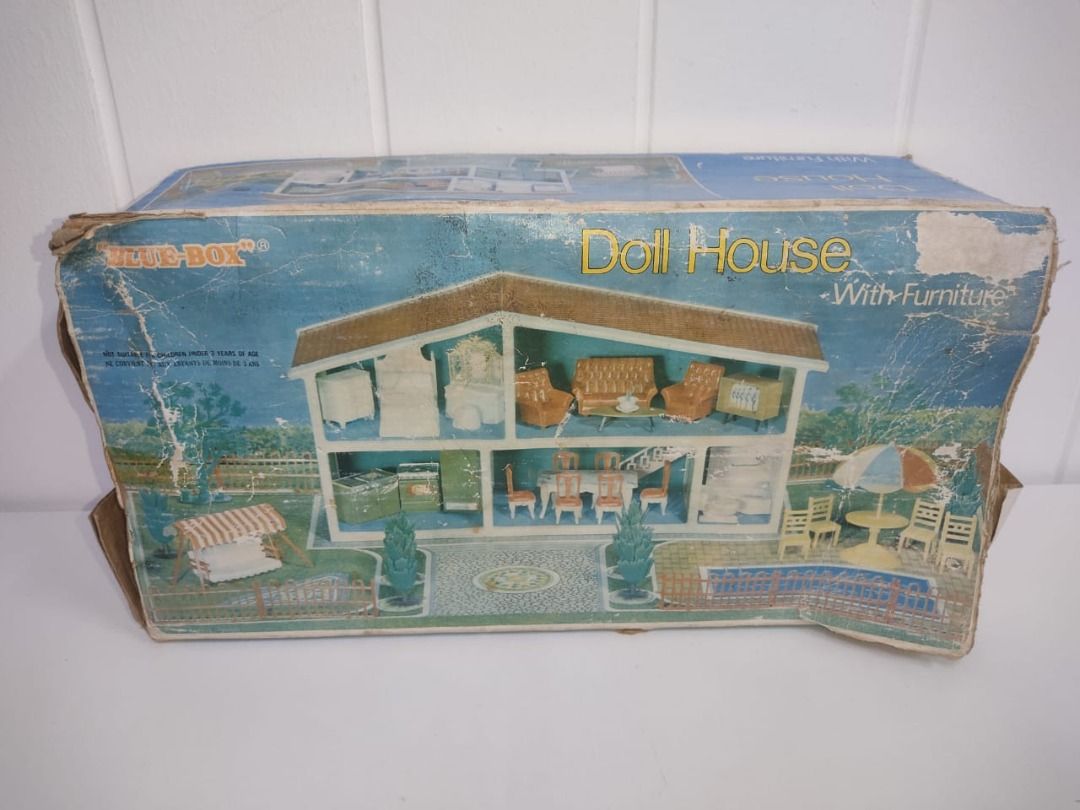 1970s BLUE BOX DOLL HOUSE WITH FURNITURE Hobbies Toys