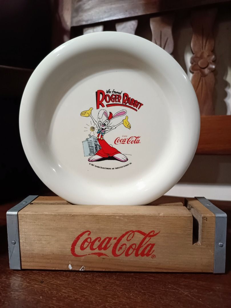 1987 Vintage Coca-Cola Collectible Roger Rabbit Cake Plate and Wooden ...