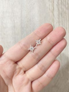 (Category: ) located in . Submitted by bloomingdales (Listing ID 1195304362, Image 1). Description: .