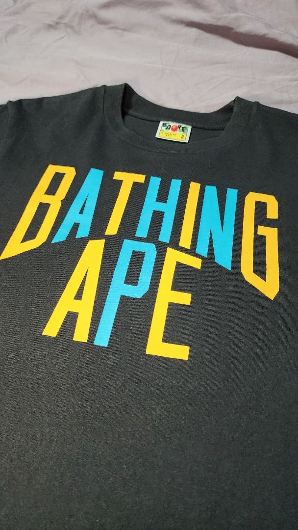 A Bathing Ape Tee (Category: Tshirts & Polo Shirts) located in Singapore. Submitted by headporter (Listing ID 1195259334, Image 1). Description: Authentic BAPE Tee Still in good condition Reason for selling: can't fit S size anymore 😭.