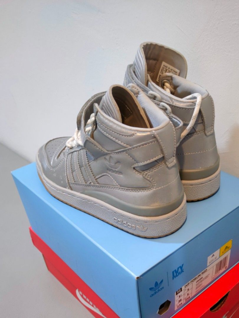 adidas originals Ivy Park x Forum Mid 'Icy Park - Silver Metallic' - Size  US 5.5, Women's Fashion, Footwear, Sneakers on Carousell
