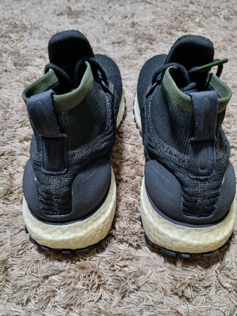 Ultraboost all terrain carbon discount