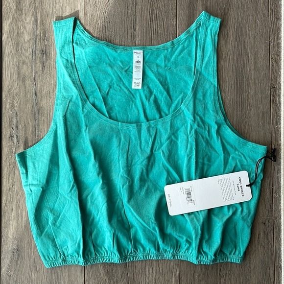 Alo Yoga Cool Breeze Tank XS, Women's Fashion, Activewear on Carousell