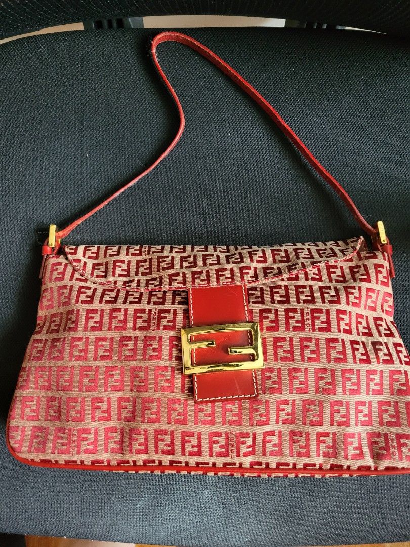 Authentic Fendi Baguette iconic bag!, Luxury, Bags & Wallets on Carousell
