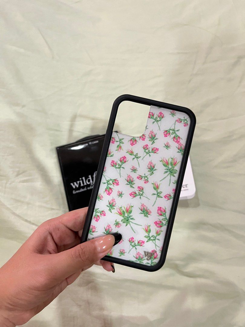AUTHENTIC: Wildflower Cases Rosie Posie iPhone 11, Mobile Phones ...