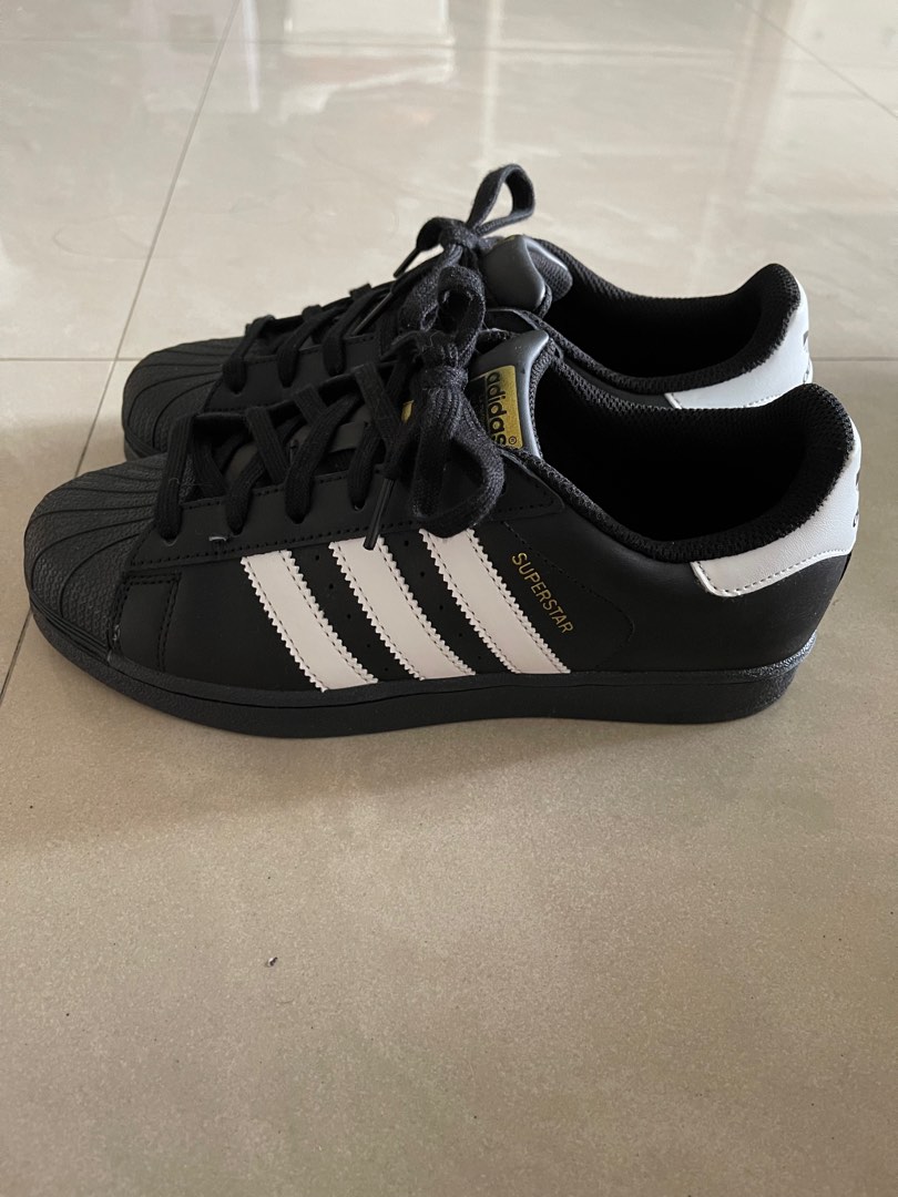 ladies black adidas superstars