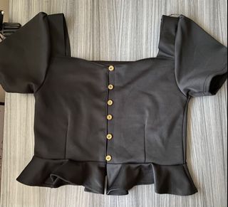 (Category: ) located in . Submitted by eri.closet (Listing ID 1195265578, Image 1). Description: .