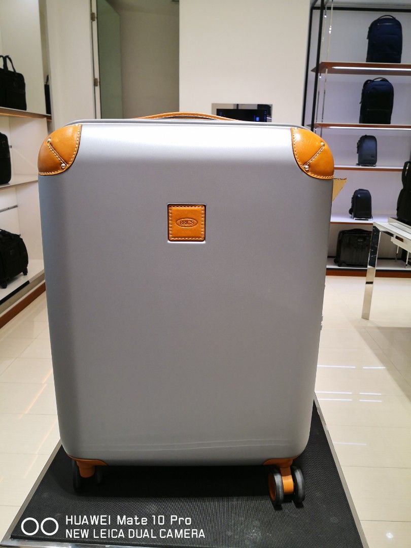 BRICS Amalfi Carry on Luggages 55cm spinner 16,000php, Hobbies & Toys