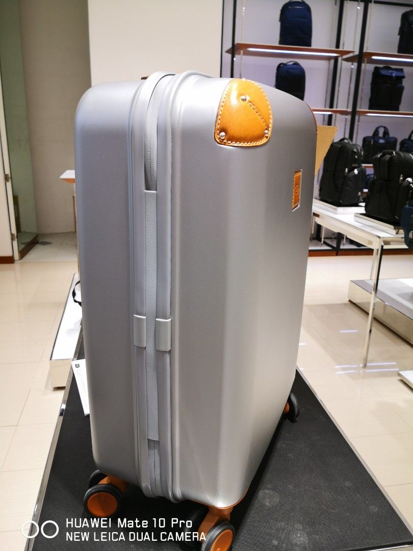BRICS Amalfi Carry on Luggages 55cm spinner 16,000php, Hobbies & Toys