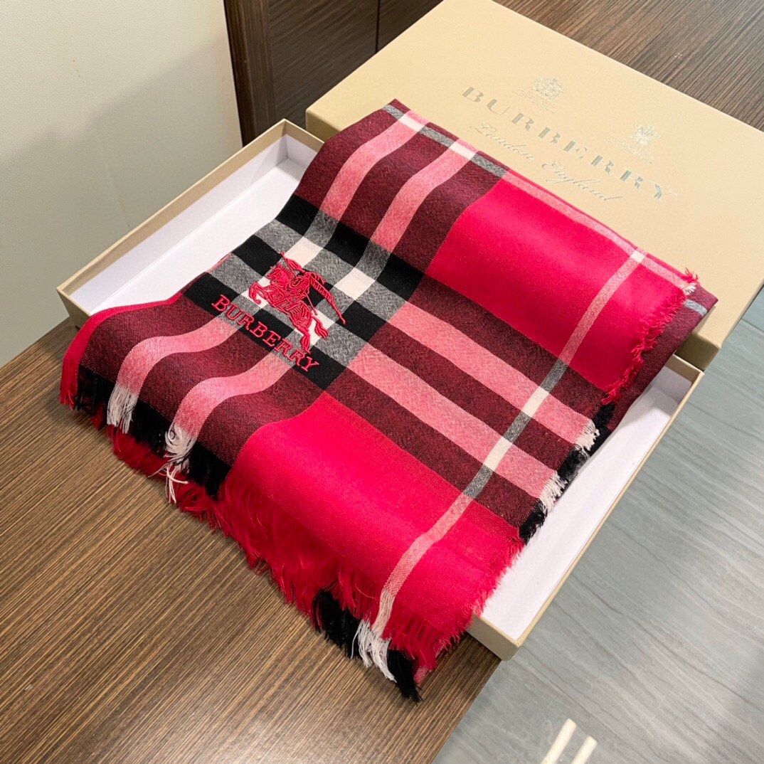 Burberry Velvet scarf, Women's Fashion, Watches & Accessories, Scarves