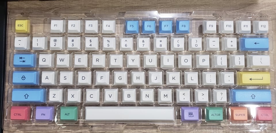 Chalk Dye-Sub Keycaps [KBDFANS], Computers & Tech, Parts & Accessories ...
