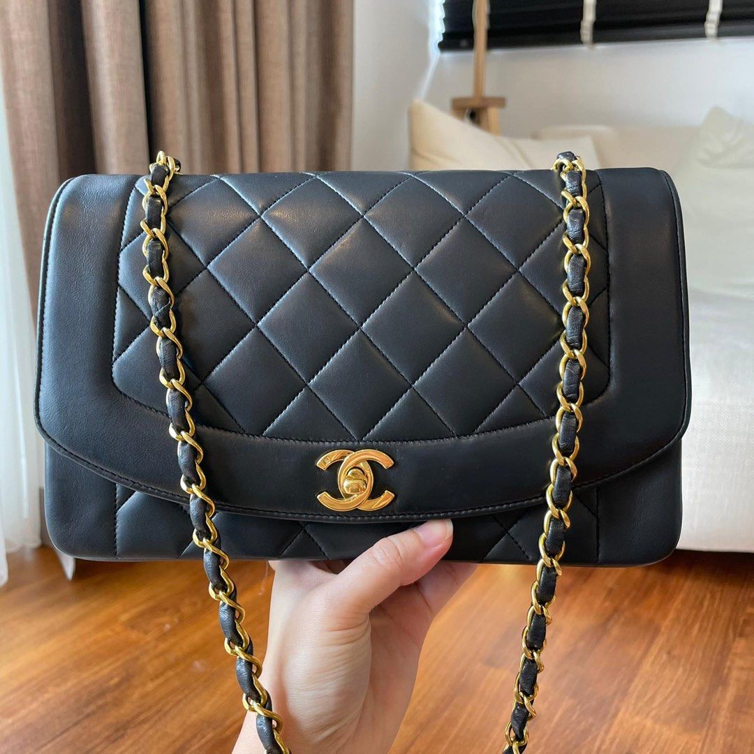 AUTHENTIC CHANEL Diana Caviar Small Flap Bag 💙FULL BOX SET