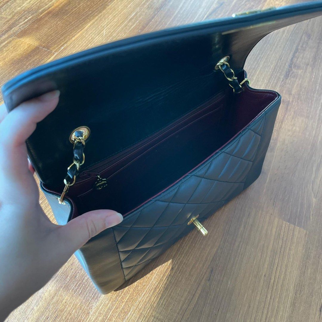 Chanel Diana Medium 24k GHW, Luxury, Bags & Wallets on Carousell