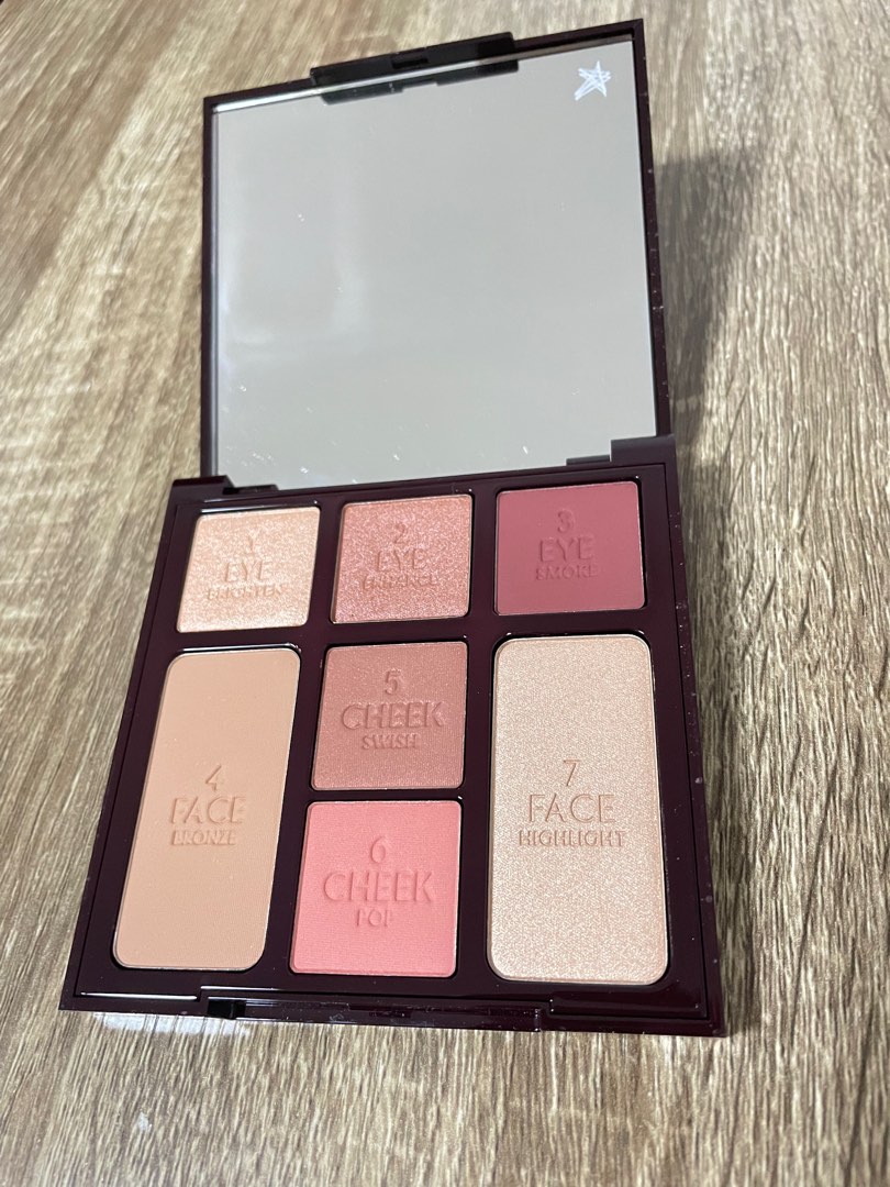 Charlotte Tilbury Instant Look in a Palette