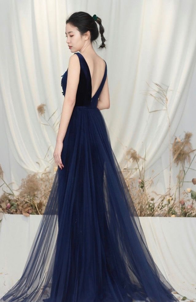 Dark blue store gown dress