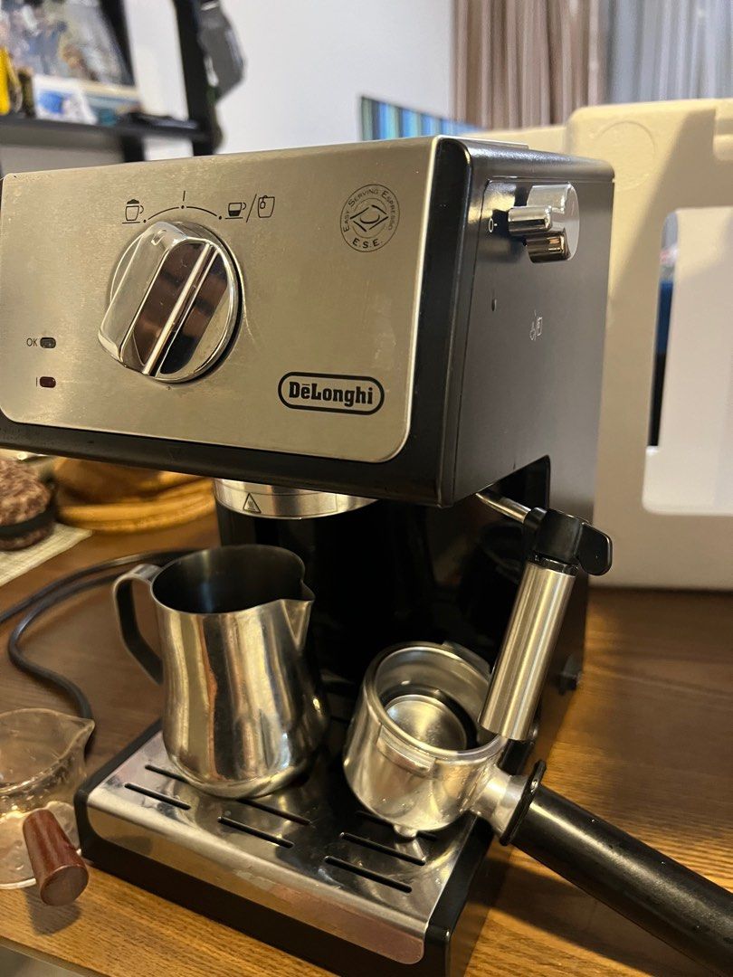 Delonghi Pump Espresso Coffee Machine, TV & Home Appliances, Kitchen