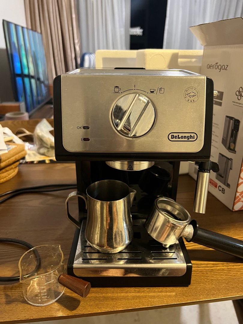 Delonghi Pump Espresso Coffee Machine, TV & Home Appliances, Kitchen Appliances, Coffee Machines
