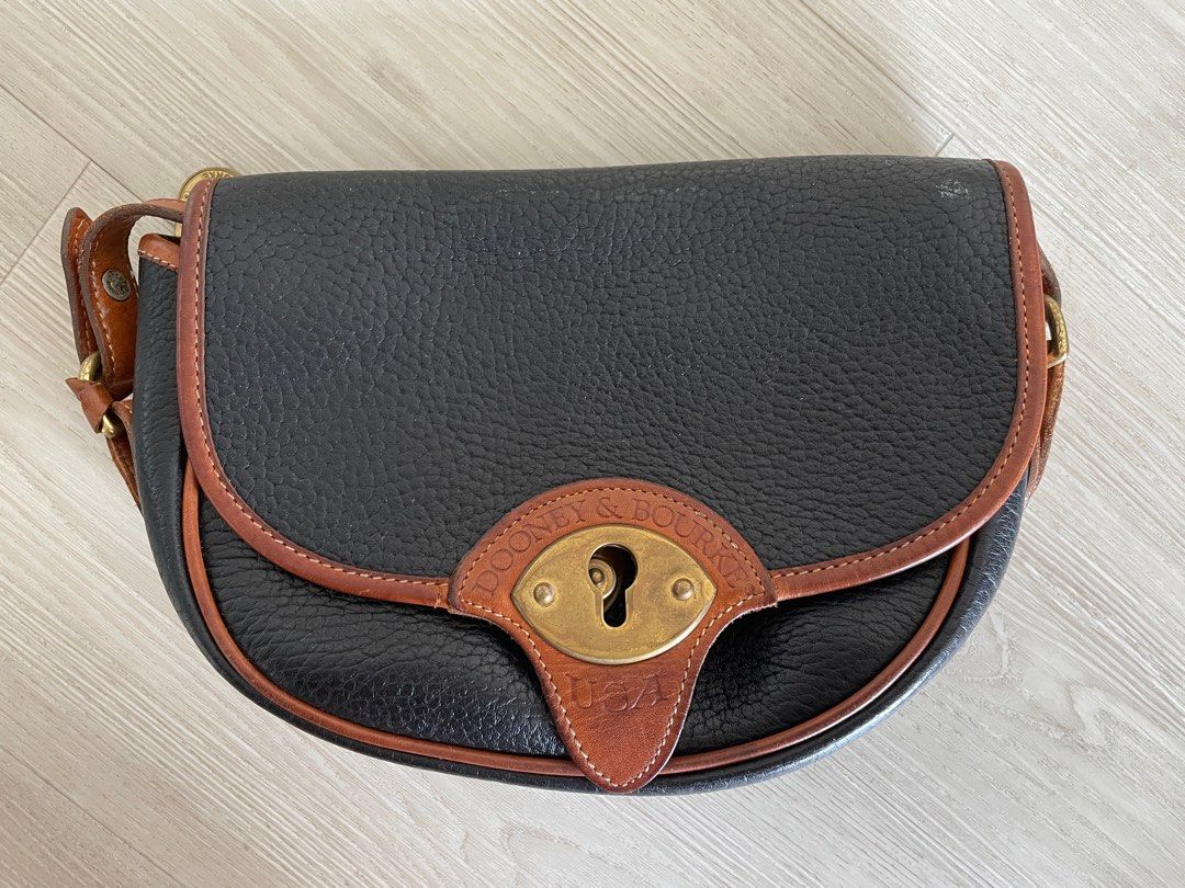 dooney and bourke closing stores