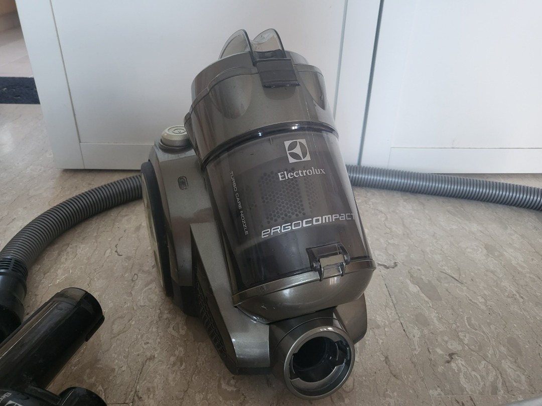 Electrolux Vacuum Cleaner ZSCO3210 (Ergo Compact) Canister/Bagless, TV