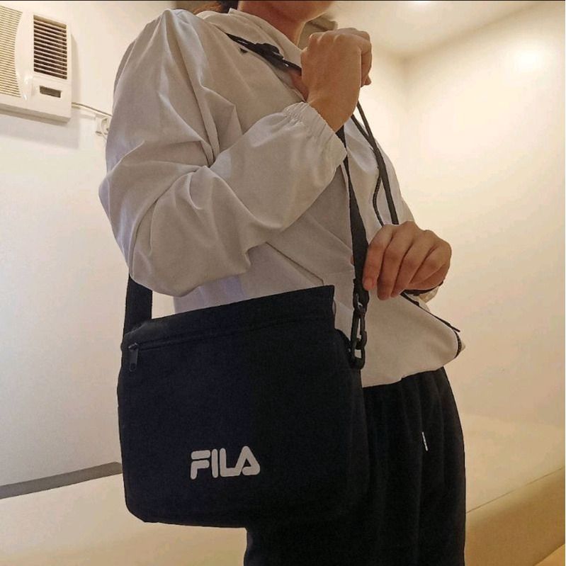 Fila shoulder sale bag book