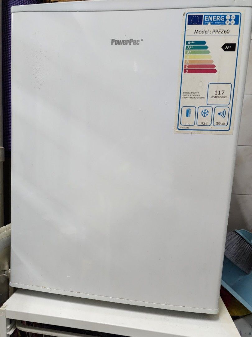 Freezer for breastmilk storage, TV & Home Appliances, Kitchen
