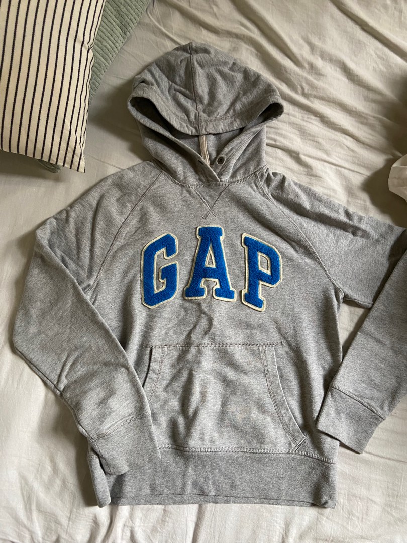 Men's Gap hoodie, Men's Fashion, Coats, Jackets and Outerwear on Carousell
