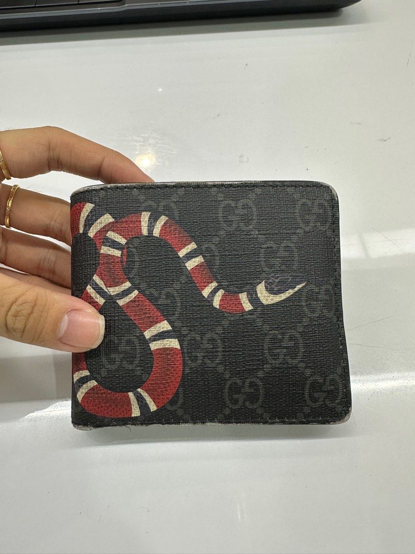 Gucci snake supreme deals