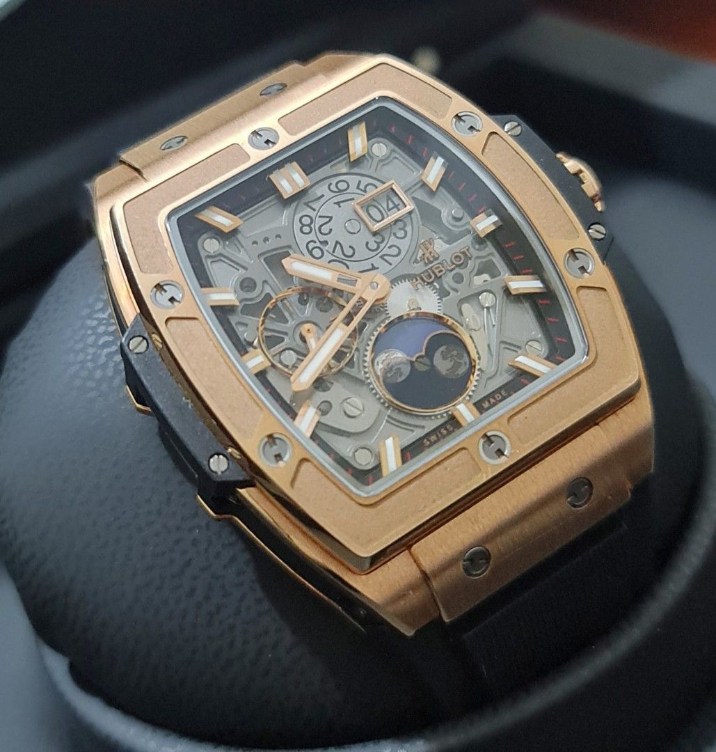 Hublot (Category: Luxury Watches) located in Manila. Submitted by bng21 (Listing ID 1195286997, Image 3). Description: full set 2018 complete 42mm moonphase rosegold.