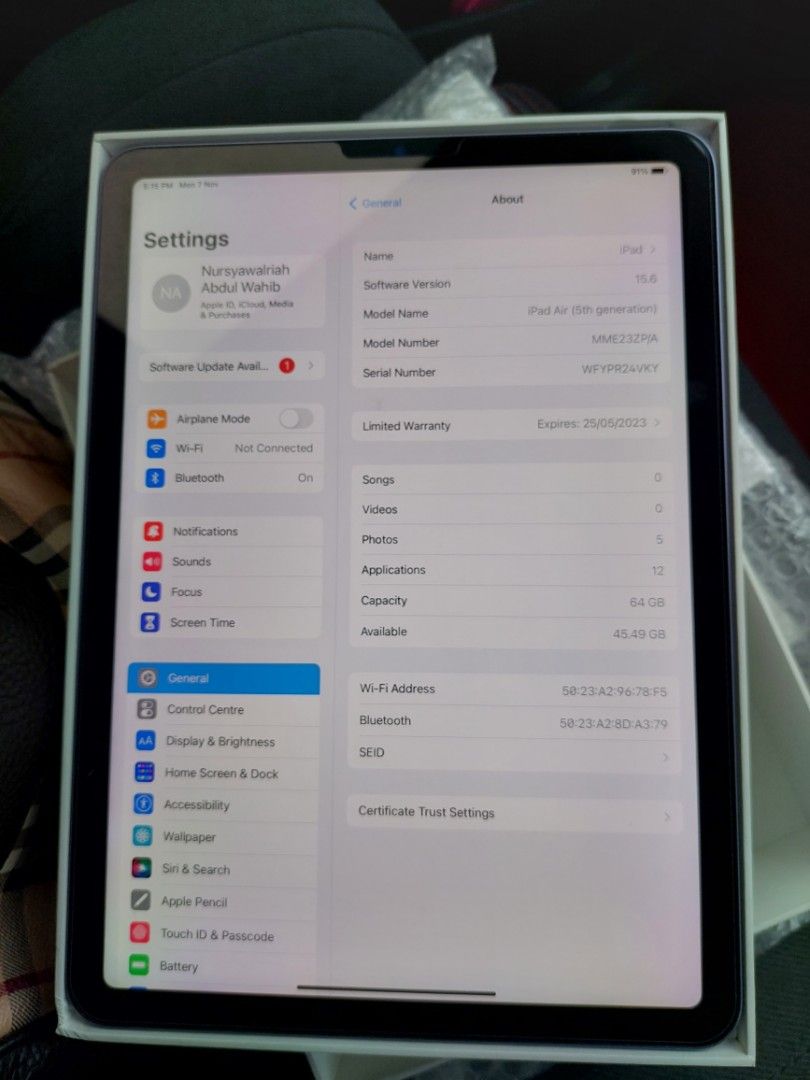 Ipad Air 5gen, Mobile Phones & Gadgets, Tablets, iPad on Carousell
