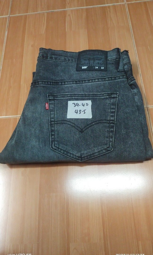 Levis 569 stretch outlet