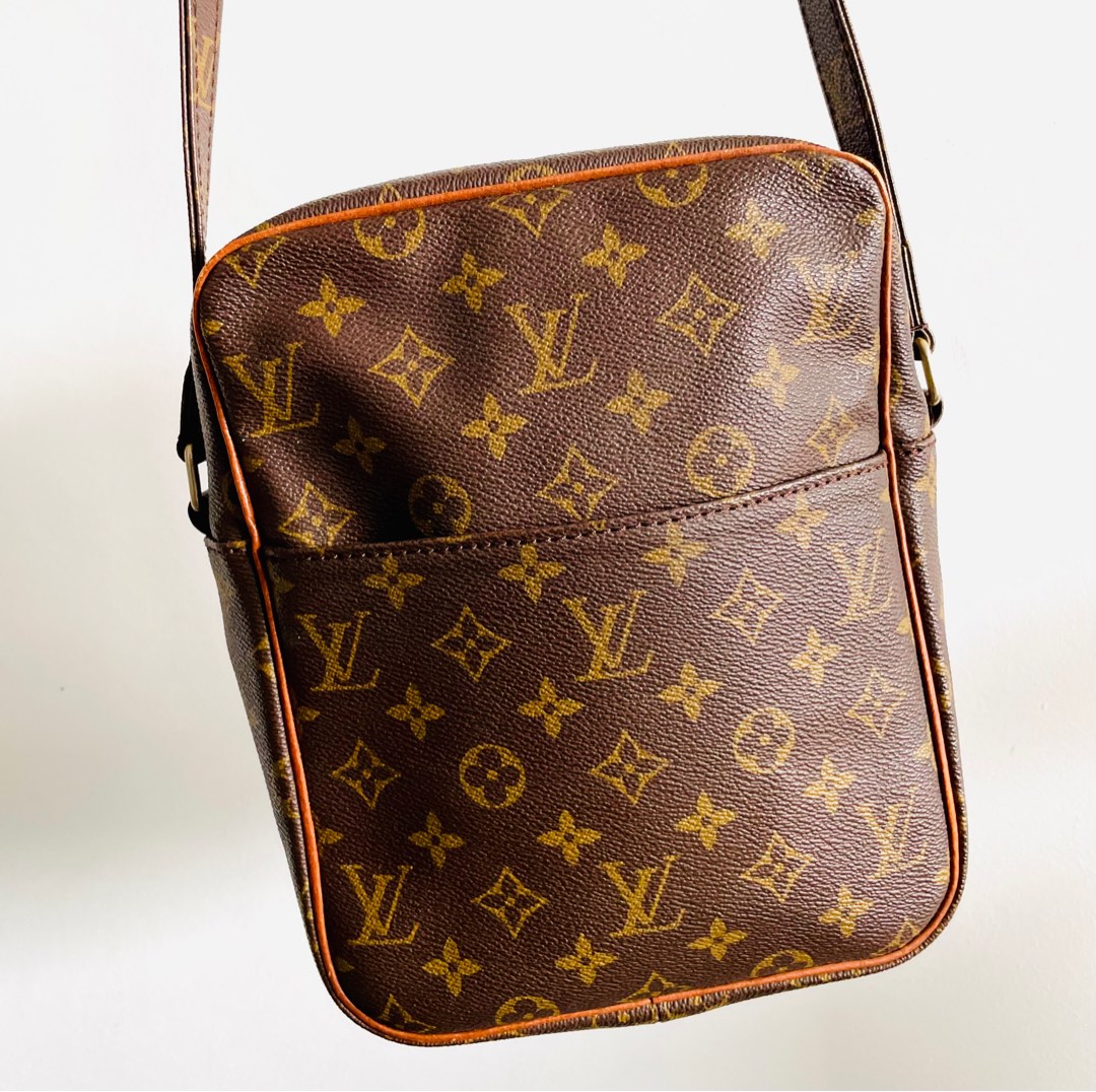Louis Vuitton LV Monogram Logo Camera Sac Bandouliere Vintage Shoulder  Sling Bag