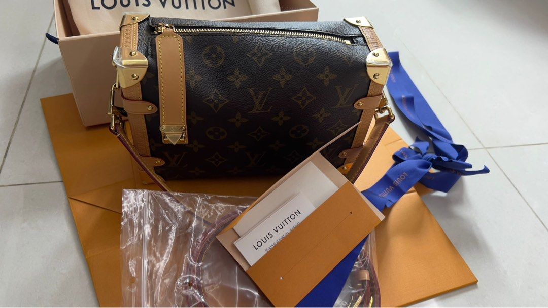 Louis Vuitton Side Trunk & top trunk bags - details, trying at LV