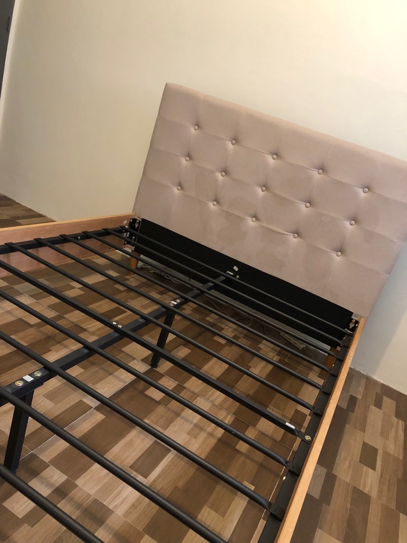Mandaue Foam Semi Double Bed Bed frame with headboard, Furniture