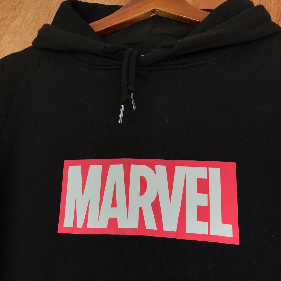 Marvel box logo hoodie top