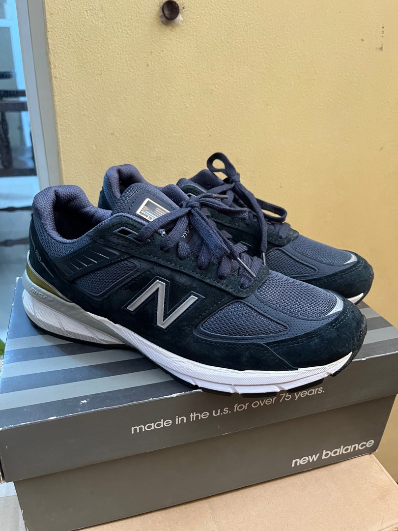 New Balance 990v5 Navy, Men's Fashion, Footwear, Sneakers on Carousell