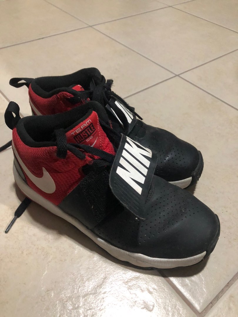 Nike boys team hustle D8 for kids red and black, Men's Fashion, Footwear, Sneakers on