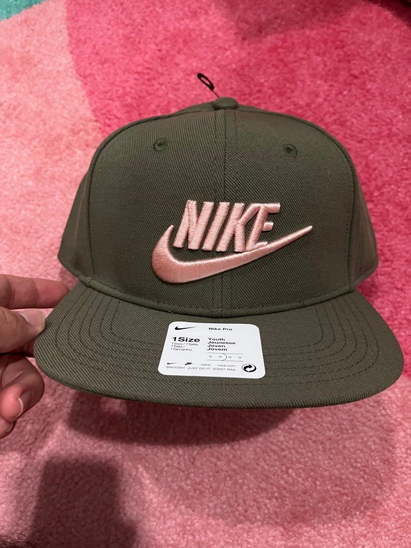 Army green deals nike hat