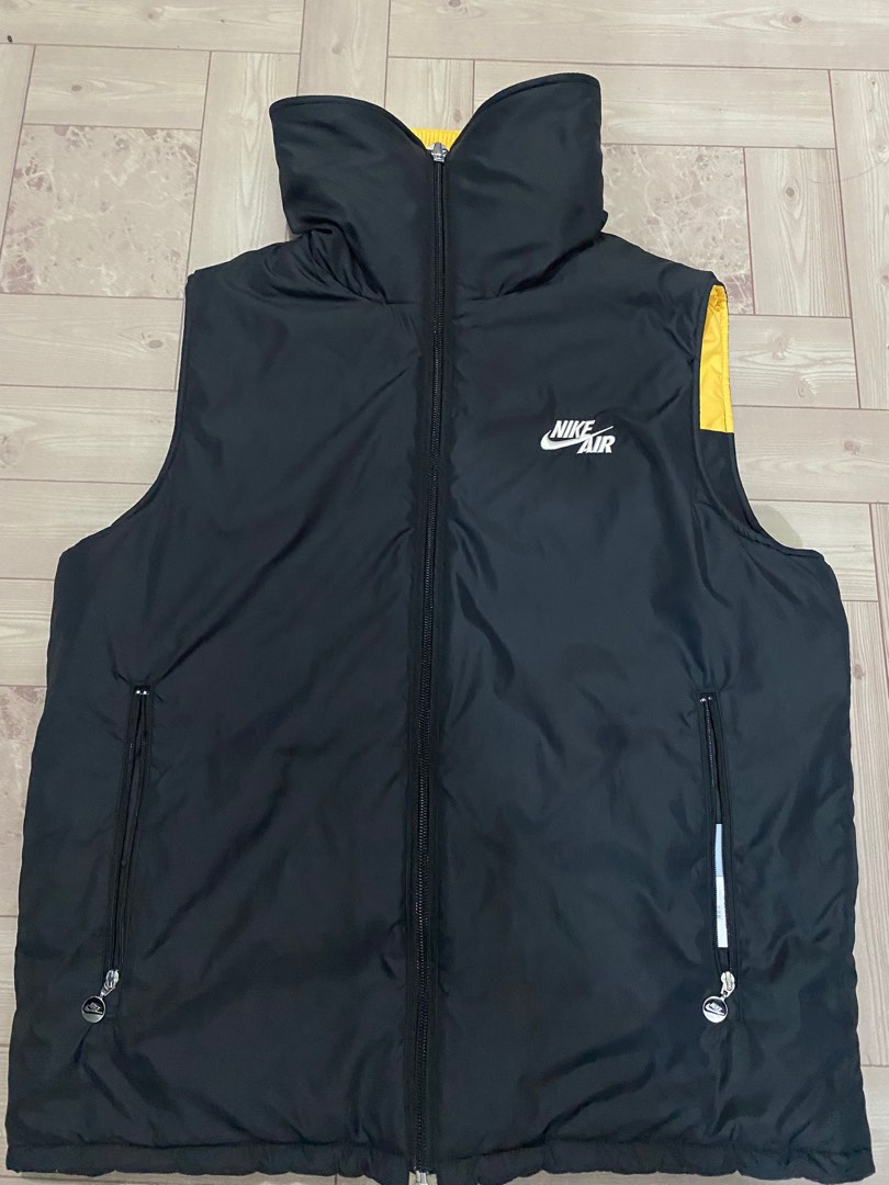 nike burgundy vest