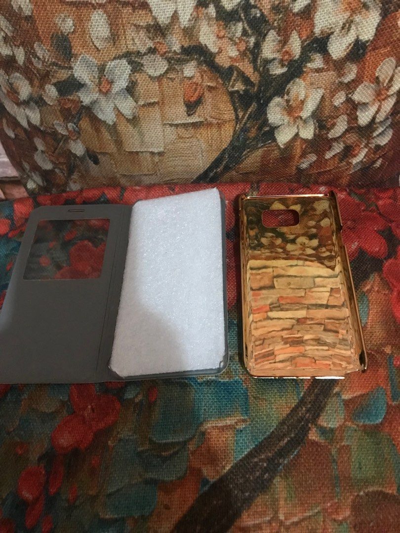 Original Samsung Note 5 case❤️ (Category: Samsung) located in Pasig City. Submitted by aonihsedlrs_fabshop (Listing ID 1195183887, Image 2). Description: Original fliptop Samsung Note5 case 380 Lv azur 280.