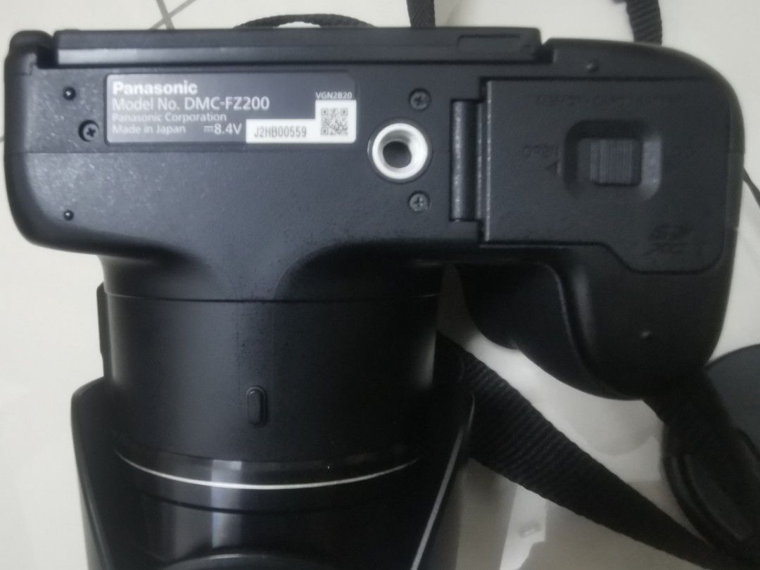 Panasonic DMC-FZ200, Photography, Cameras on Carousell