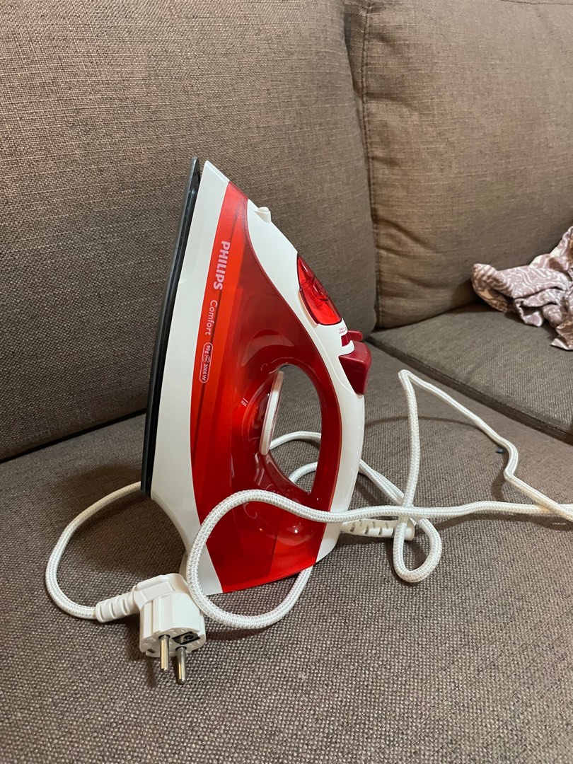 Philips Iron, TV & Home Appliances, Irons & Steamers on Carousell