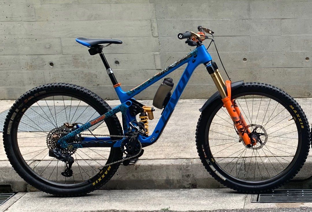 Pivot switchblade 2021 frame store
