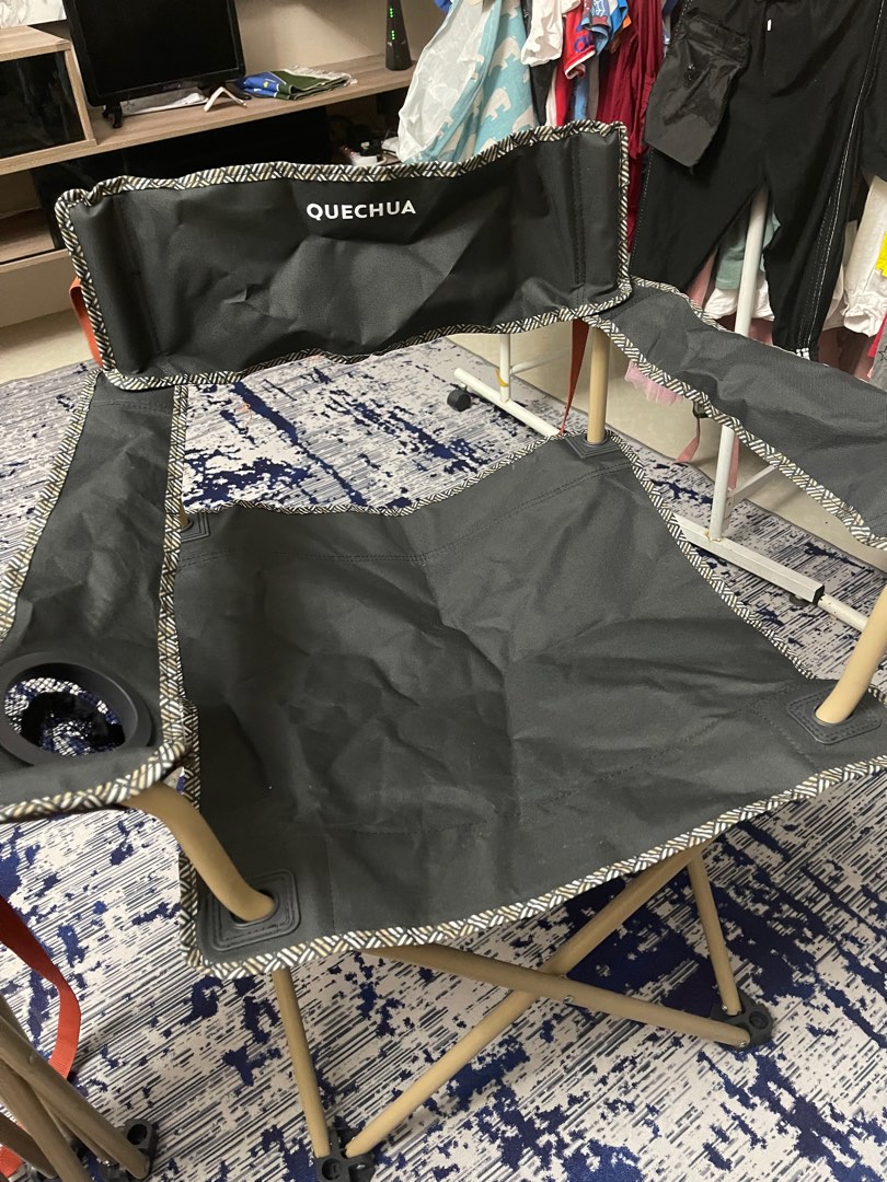 quechua large folding chair, Sports Equipment, Hiking & Camping on