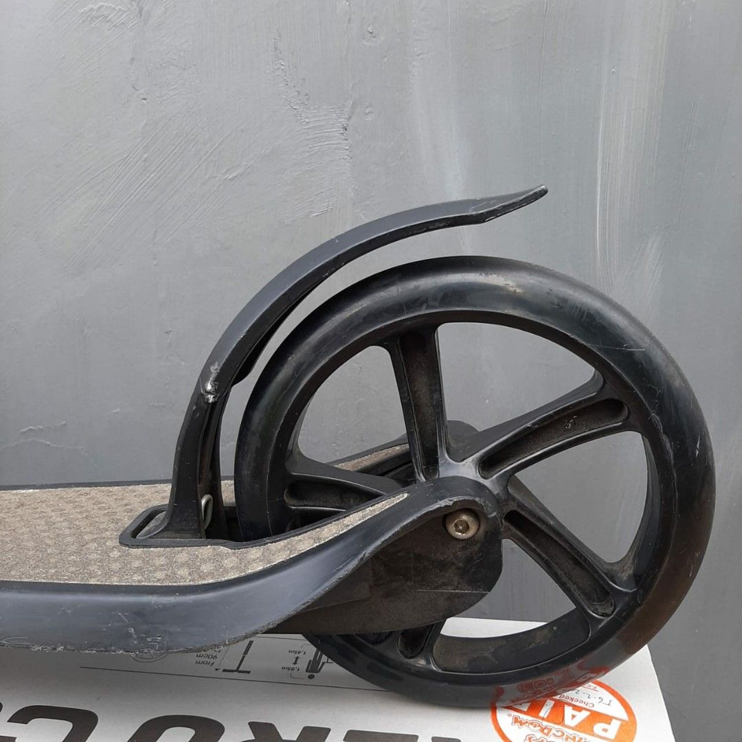 Scooter Aero C5 hitam, Sports, Other Sports Equipment on Carousell