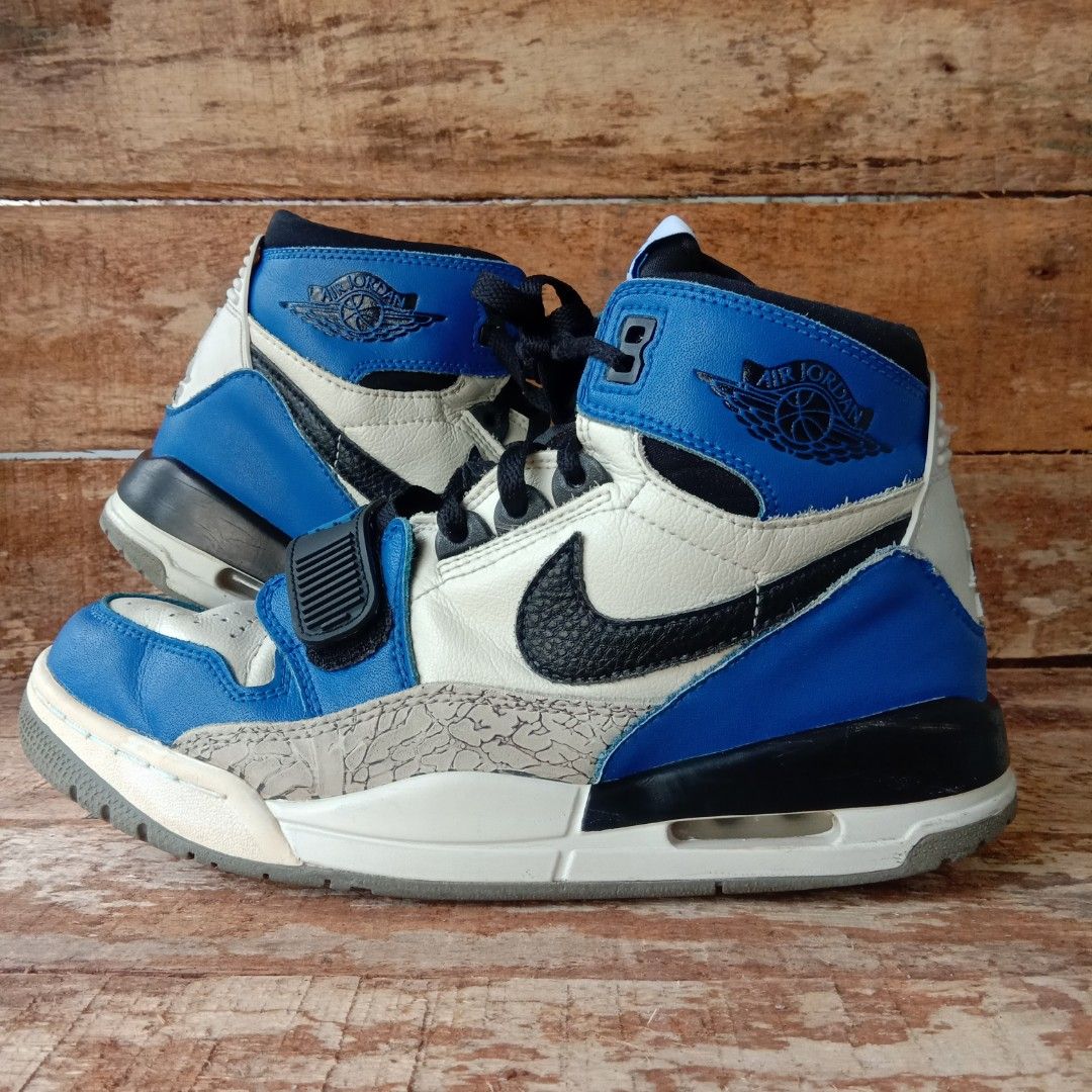 sepatu basket nike air jordan