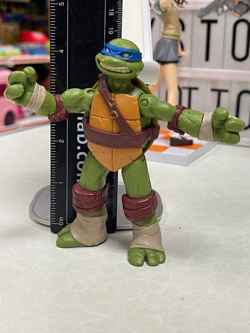 TMNT Leonardo 4.5" Figure, Hobbies & Toys, Toys & Games on Carousell
