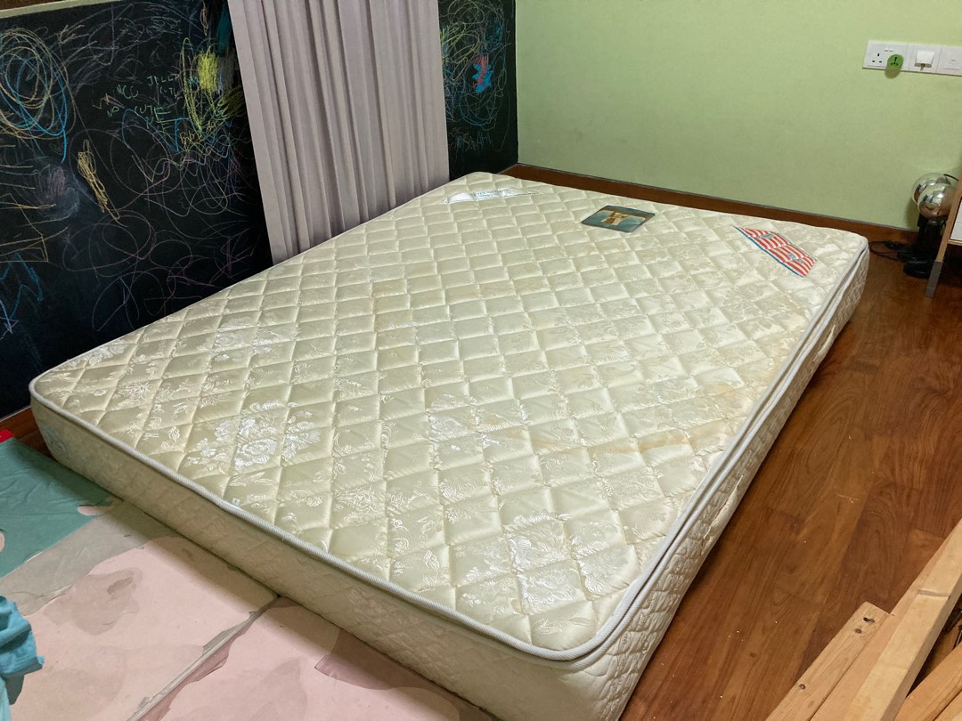 Used king koil queen sized mattress, Furniture & Home Living, Furniture